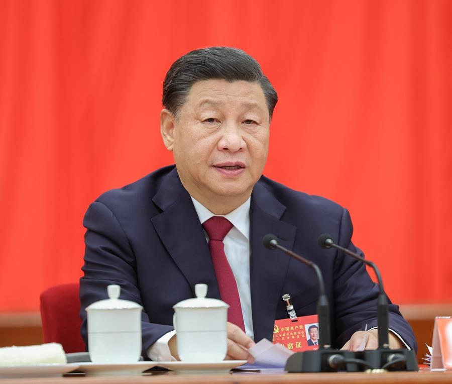 10月23日,中国共产党第二十届中央委员会第一次全体会议在北京人民大会堂举行。习近平同志主持会议并在当选中共中央委员会总书记后作重要讲话。
